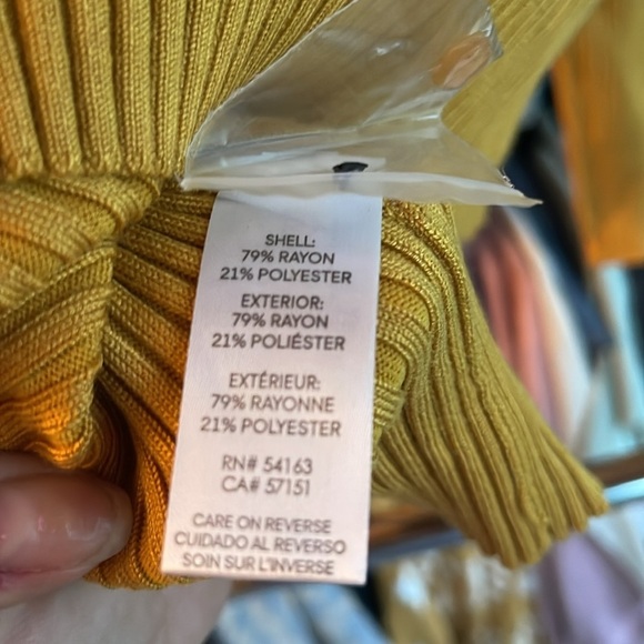 Calvin Klein top - Picture 5 of 6